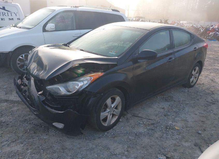 Photo 2 of 2013 Hyundai Elantra GLS (VIN 5NPDH4AE5DH271611)
