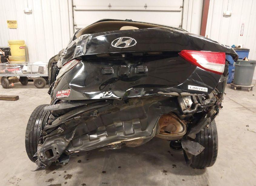 Photo 16 of 2013 Hyundai Elantra LIMITED (VIN 5NPDH4AE5DH278462)