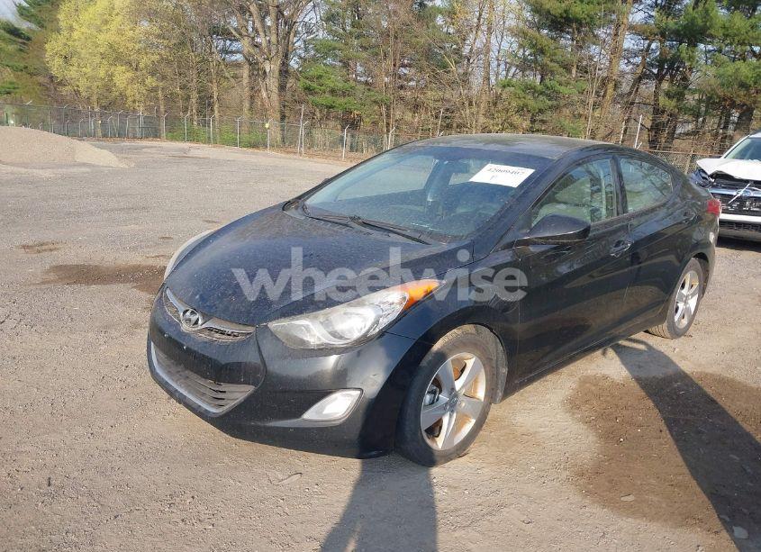 Photo 6 of 2013 Hyundai Elantra GLS (VIN 5NPDH4AE5DH287033)