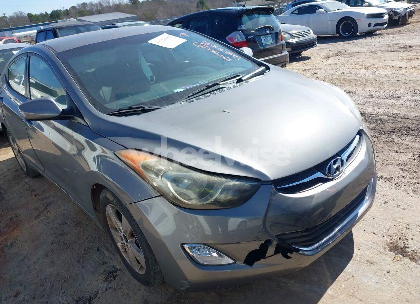 2013 Hyundai Elantra GLS (VIN 5NPDH4AE5DH319057) main photo
