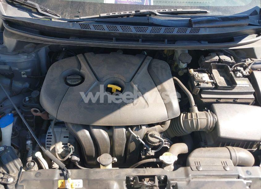 Photo 10 of 2013 Hyundai Elantra GLS (VIN 5NPDH4AE5DH319057)
