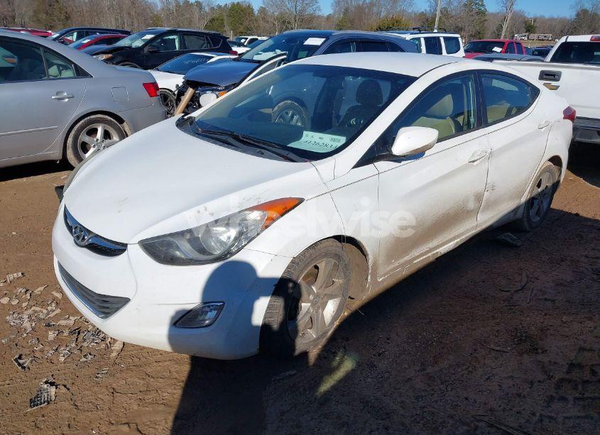Photo 2 of 2013 Hyundai Elantra GLS (VIN 5NPDH4AE5DH330317)
