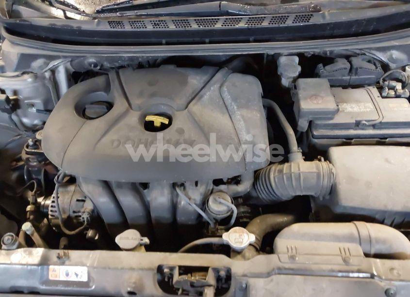 Photo 10 of 2013 Hyundai Elantra LIMITED (VIN 5NPDH4AE5DH336425)