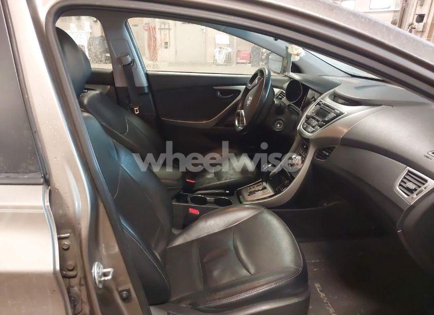 Photo 5 of 2013 Hyundai Elantra LIMITED (VIN 5NPDH4AE5DH336425)