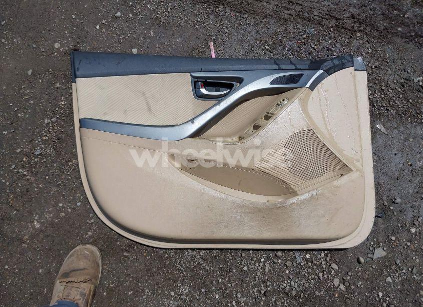 Photo 11 of 2013 Hyundai Elantra GLS (VIN 5NPDH4AE5DH336439)