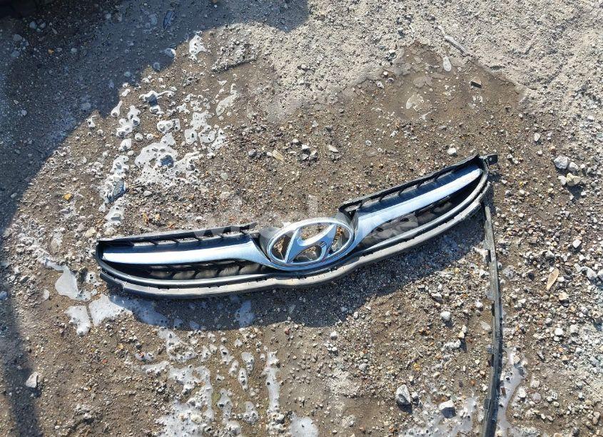 Photo 12 of 2013 Hyundai Elantra GLS (VIN 5NPDH4AE5DH342273)