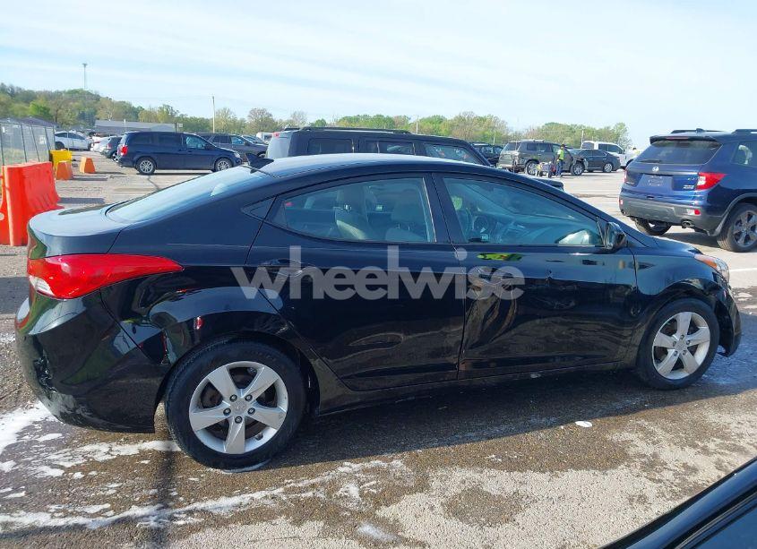 Photo 14 of 2013 Hyundai Elantra GLS (VIN 5NPDH4AE5DH342273)