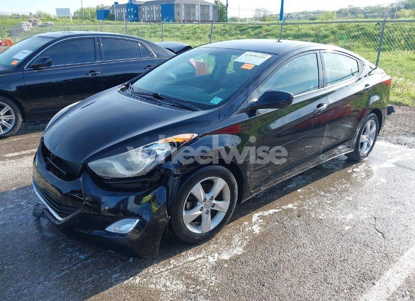 Photo 2 of 2013 Hyundai Elantra GLS (VIN 5NPDH4AE5DH342273)
