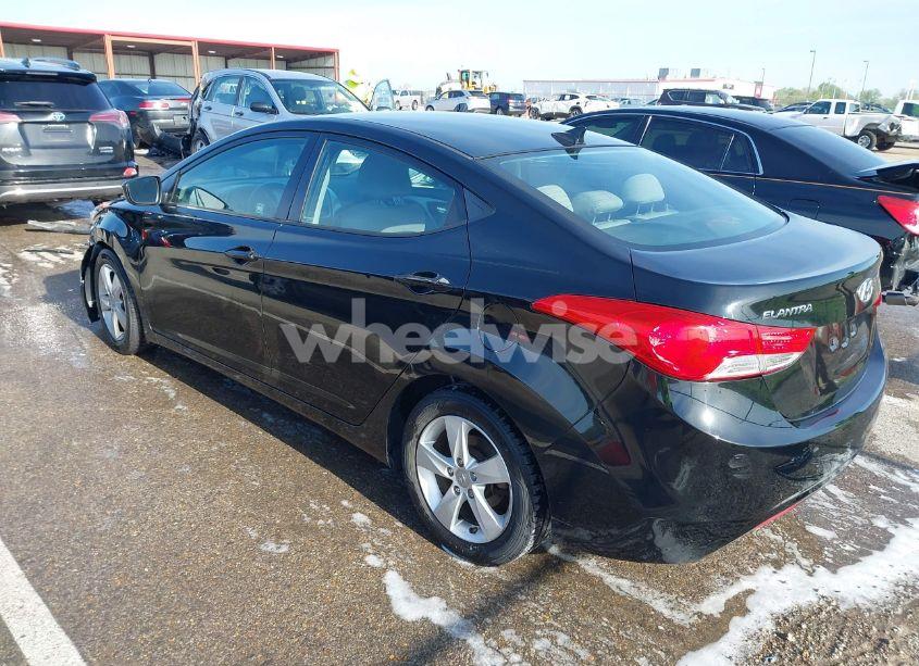 Photo 3 of 2013 Hyundai Elantra GLS (VIN 5NPDH4AE5DH342273)