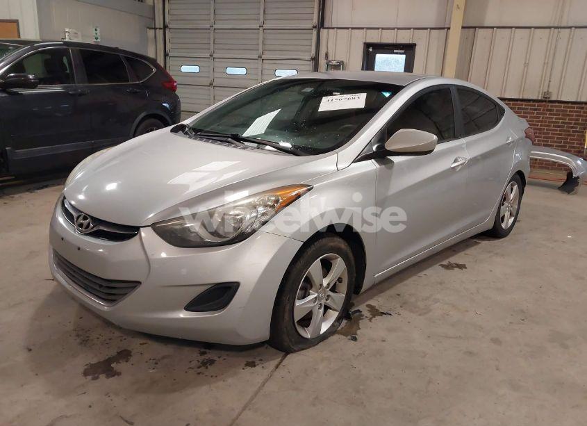 Photo 2 of 2013 Hyundai Elantra GLS (VIN 5NPDH4AE5DH352611)