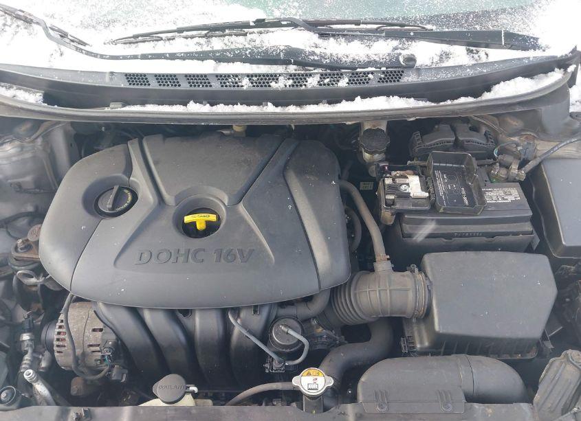 Photo 10 of 2013 Hyundai Elantra GLS (VIN 5NPDH4AE5DH355640)