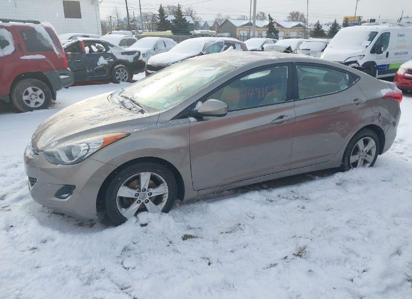 Photo 2 of 2013 Hyundai Elantra GLS (VIN 5NPDH4AE5DH355640)