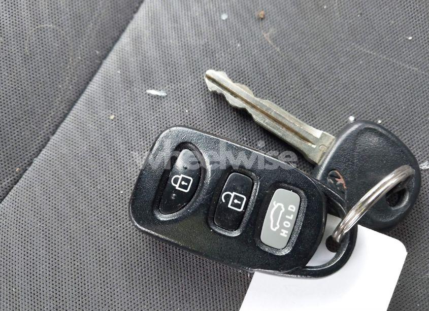 Photo 11 of 2013 Hyundai Elantra GLS (VIN 5NPDH4AE5DH355900)