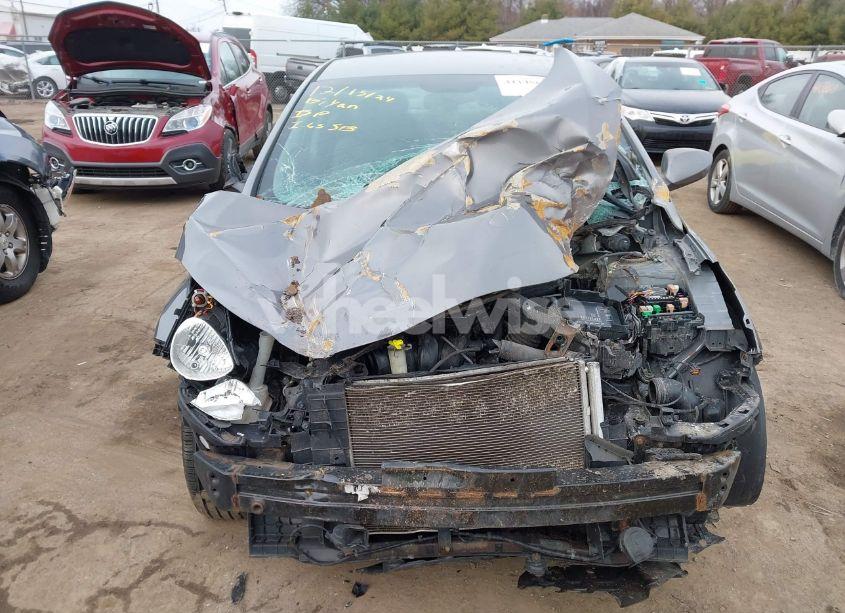 Photo 13 of 2013 Hyundai Elantra GLS (VIN 5NPDH4AE5DH355900)