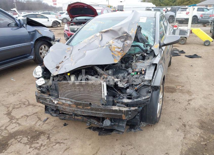 Photo 2 of 2013 Hyundai Elantra GLS (VIN 5NPDH4AE5DH355900)