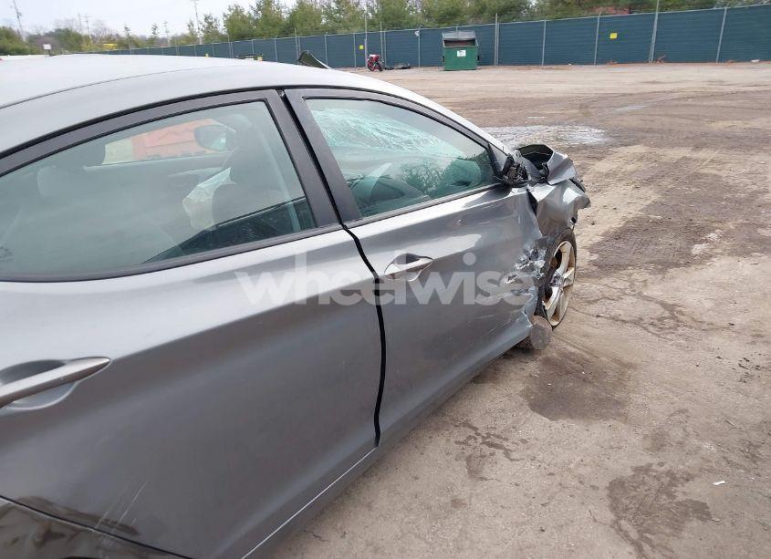 Photo 6 of 2013 Hyundai Elantra GLS (VIN 5NPDH4AE5DH355900)