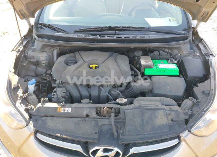 Photo 10 of 2013 Hyundai Elantra LIMITED (VIN 5NPDH4AE5DH395278)