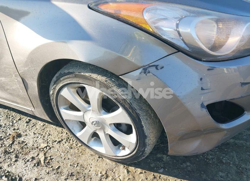 Photo 12 of 2013 Hyundai Elantra LIMITED (VIN 5NPDH4AE5DH395278)