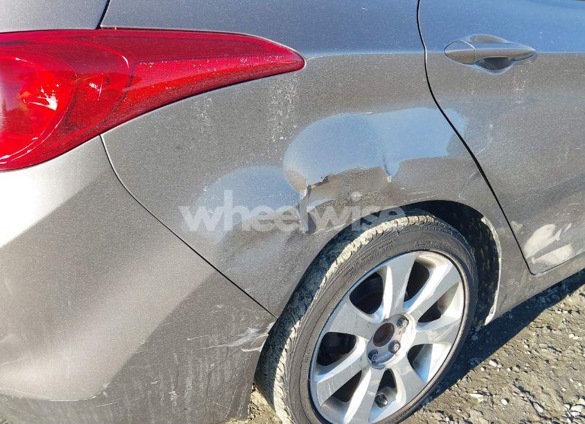 Photo 14 of 2013 Hyundai Elantra LIMITED (VIN 5NPDH4AE5DH395278)