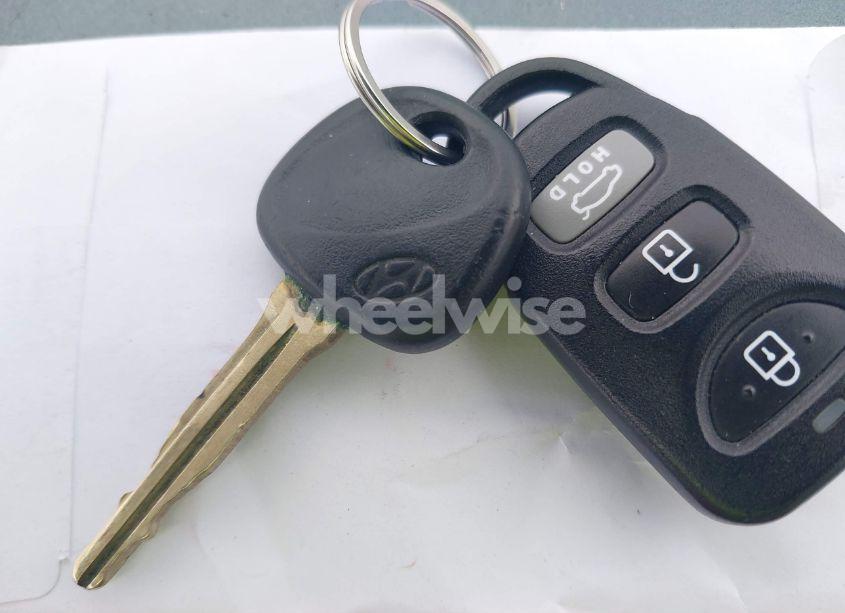 Photo 11 of 2013 Hyundai Elantra LIMITED (VIN 5NPDH4AE5DH397340)