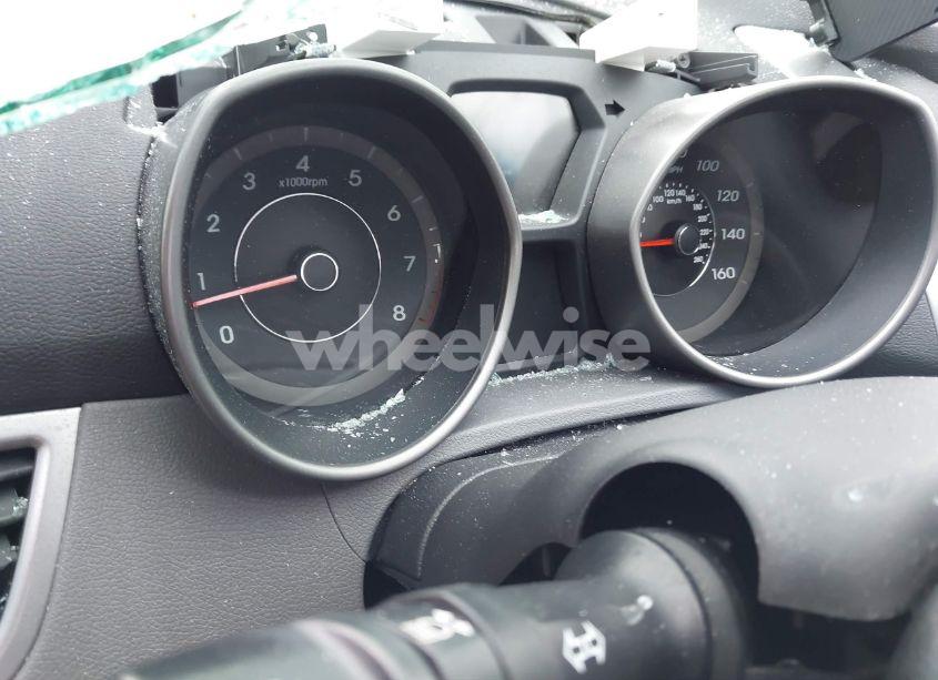 Photo 15 of 2013 Hyundai Elantra LIMITED (VIN 5NPDH4AE5DH397340)