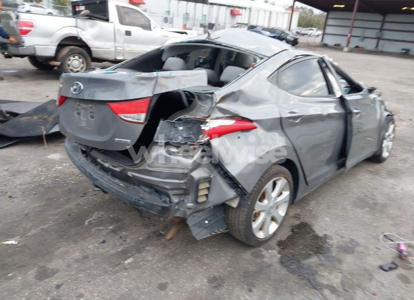 Photo 4 of 2013 Hyundai Elantra LIMITED (VIN 5NPDH4AE5DH397340)