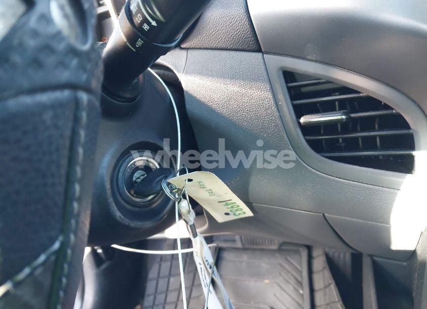 Photo 11 of 2013 Hyundai Elantra GLS (VIN 5NPDH4AE5DH398875)