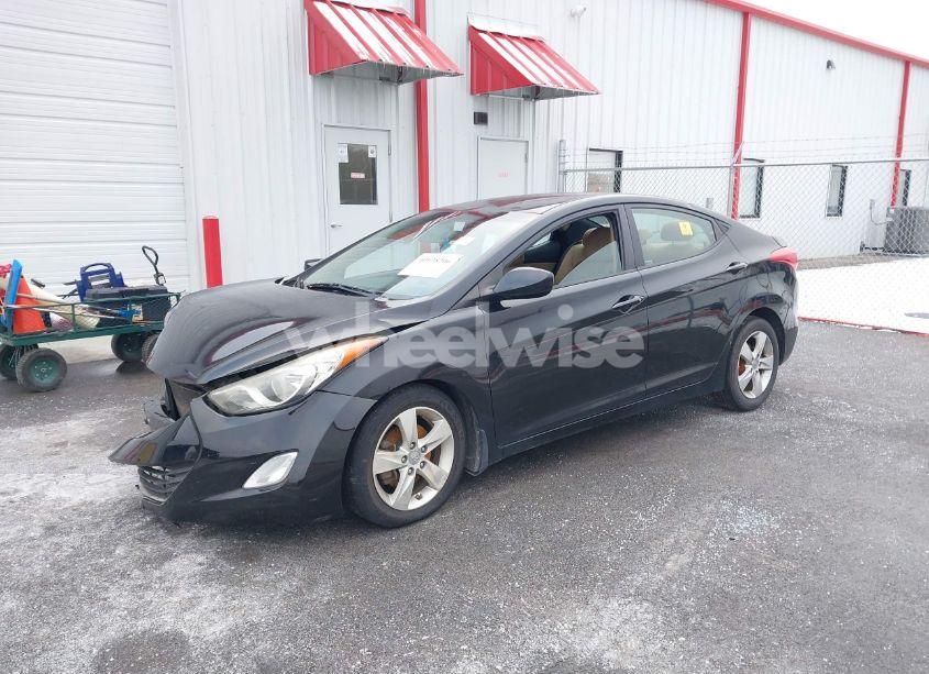 Photo 2 of 2013 Hyundai Elantra GLS (VIN 5NPDH4AE5DH399475)