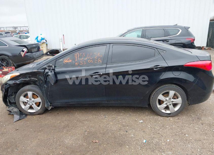Photo 14 of 2013 Hyundai Elantra GLS (VIN 5NPDH4AE5DH400401)