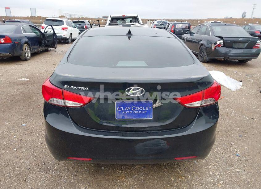 Photo 16 of 2013 Hyundai Elantra GLS (VIN 5NPDH4AE5DH400401)