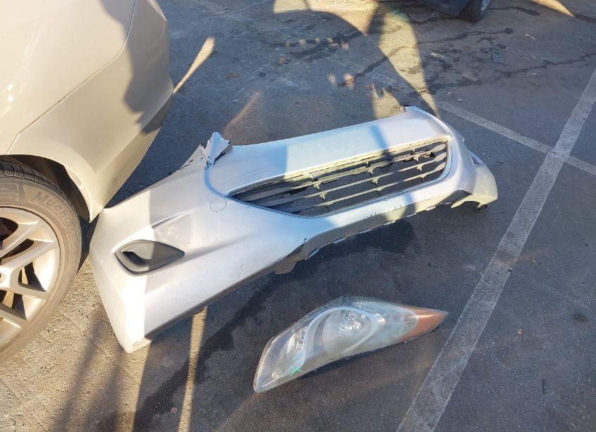 Photo 12 of 2013 Hyundai Elantra GLS (VIN 5NPDH4AE5DH401337)