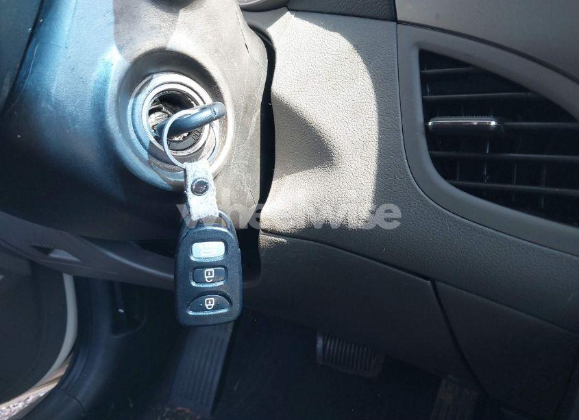 Photo 11 of 2013 Hyundai Elantra GLS (VIN 5NPDH4AE5DH403217)