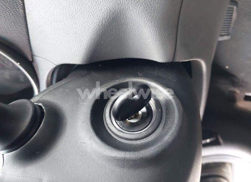 Photo 11 of 2013 Hyundai Elantra GLS (VIN 5NPDH4AE5DH416419)