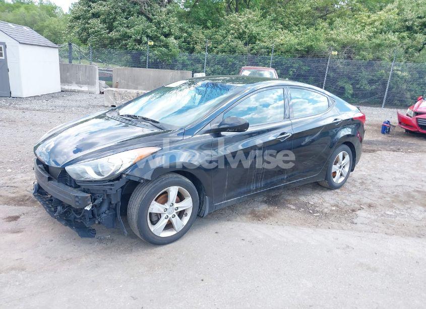 Photo 2 of 2013 Hyundai Elantra GLS (VIN 5NPDH4AE5DH416419)
