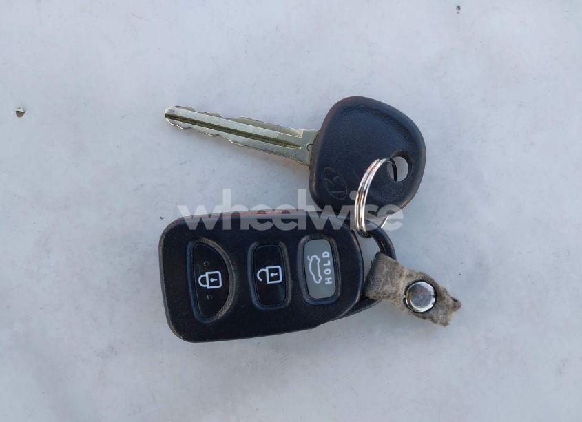 Photo 11 of 2013 Hyundai Elantra GLS (VIN 5NPDH4AE5DH423063)