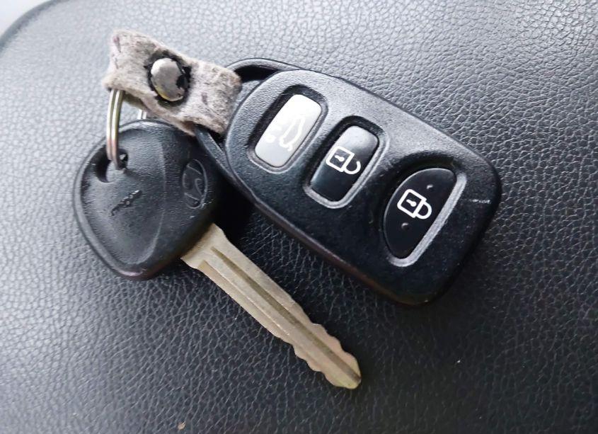 Photo 11 of 2013 Hyundai Elantra GLS (VIN 5NPDH4AE5DH425492)