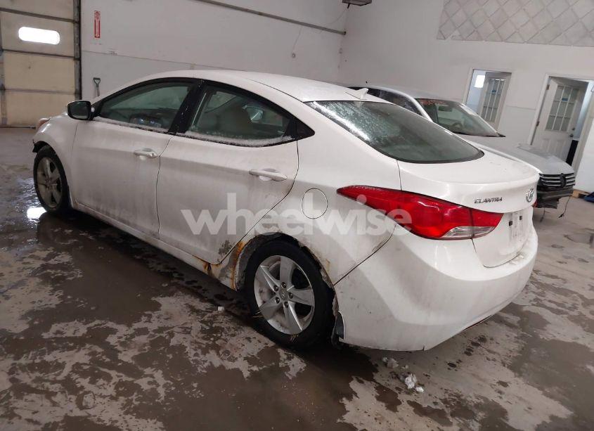 Photo 3 of 2013 Hyundai Elantra GLS (VIN 5NPDH4AE5DH426223)