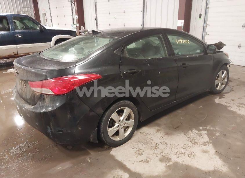Photo 4 of 2013 Hyundai Elantra GLS (VIN 5NPDH4AE5DH432989)