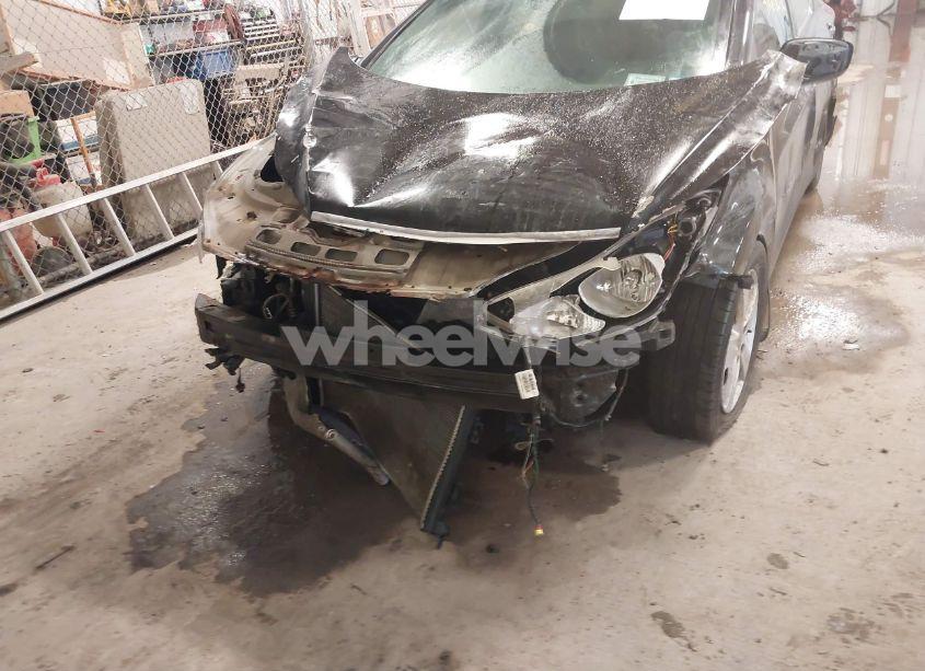 Photo 6 of 2013 Hyundai Elantra GLS (VIN 5NPDH4AE5DH432989)