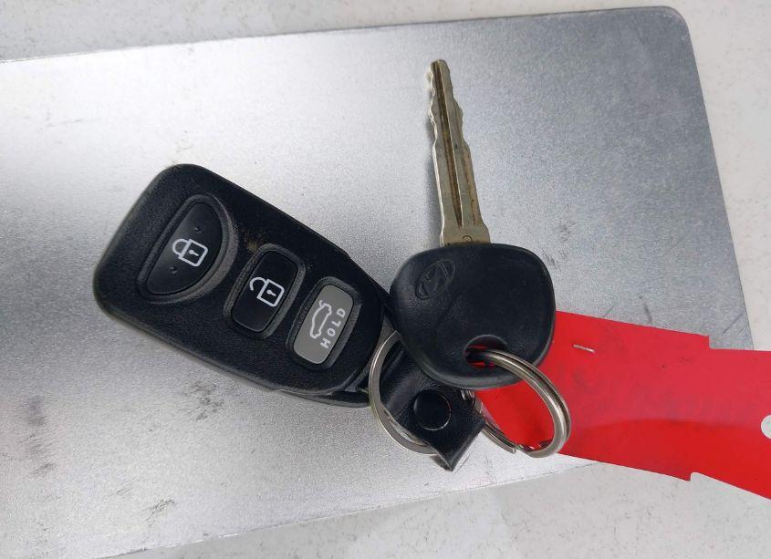 Photo 11 of 2013 Hyundai Elantra GLS (VIN 5NPDH4AE5DH436394)