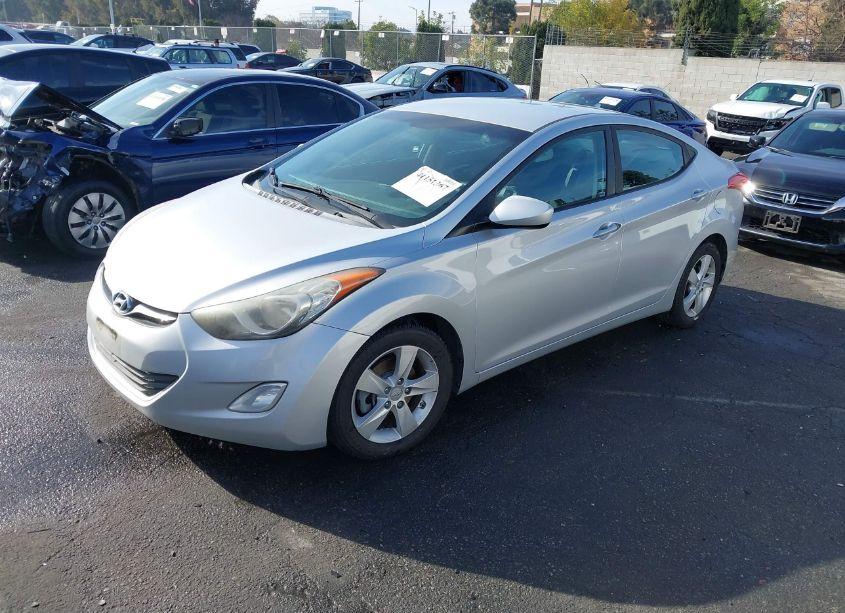 Photo 2 of 2013 Hyundai Elantra GLS (VIN 5NPDH4AE5DH438520)