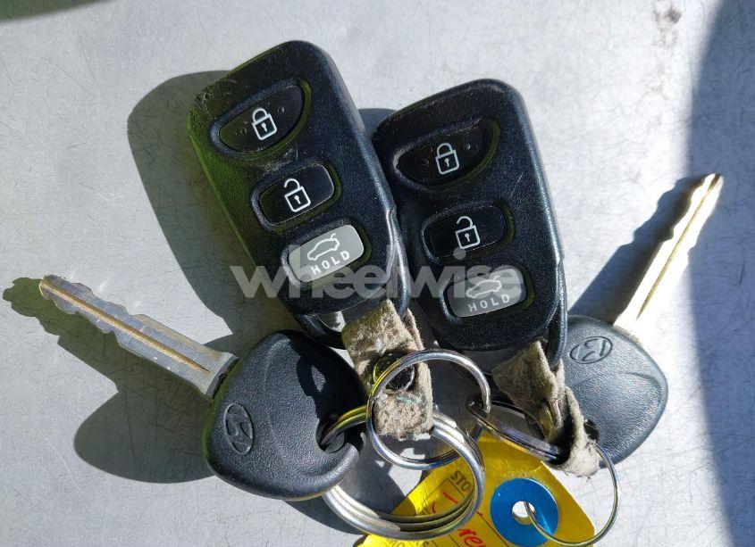 Photo 11 of 2013 Hyundai Elantra GLS (VIN 5NPDH4AE5DH441918)