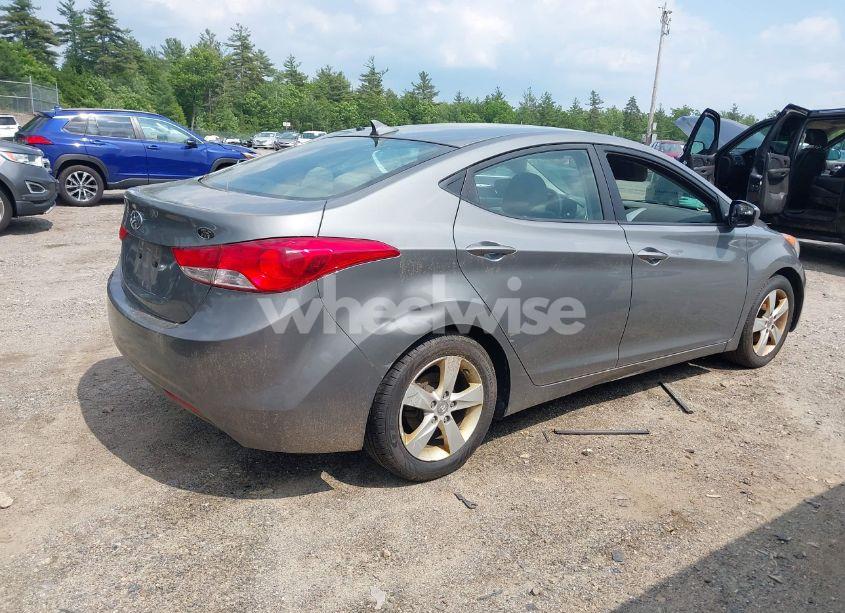 Photo 4 of 2013 Hyundai Elantra GLS (VIN 5NPDH4AE5DH449064)
