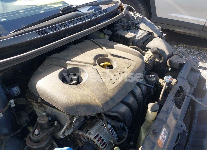 Photo 10 of 2014 Hyundai Elantra SE (VIN 5NPDH4AE5EH482146)