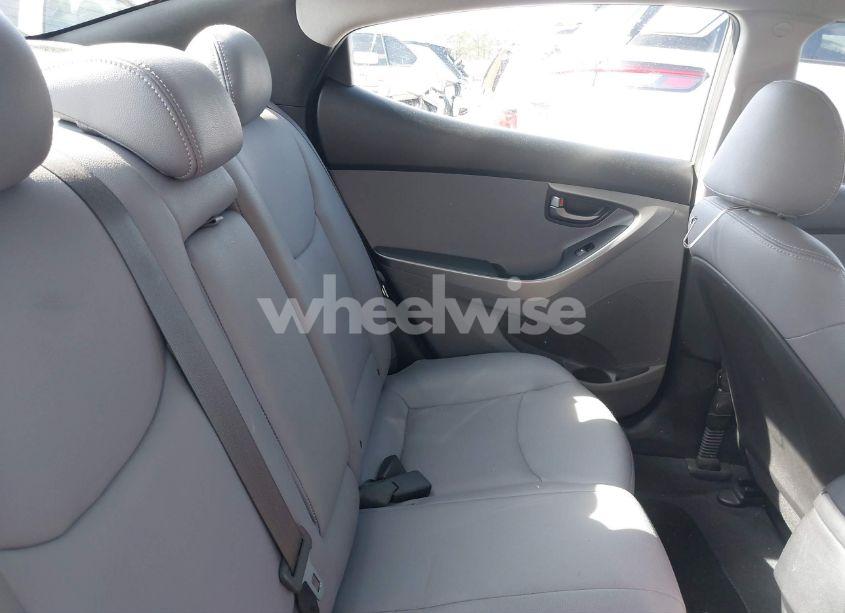 Photo 8 of 2014 Hyundai Elantra SE (VIN 5NPDH4AE5EH482146)