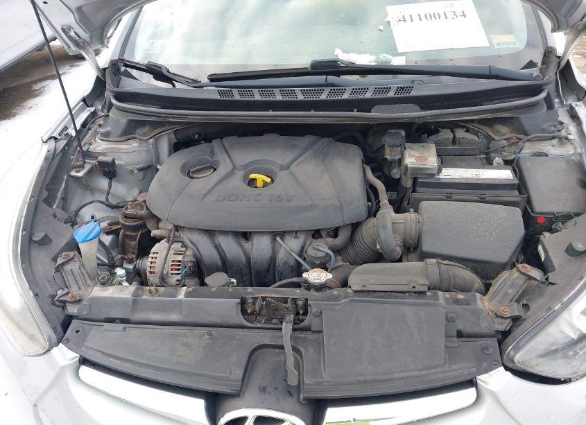 Photo 10 of 2014 Hyundai Elantra SE (VIN 5NPDH4AE5EH487752)