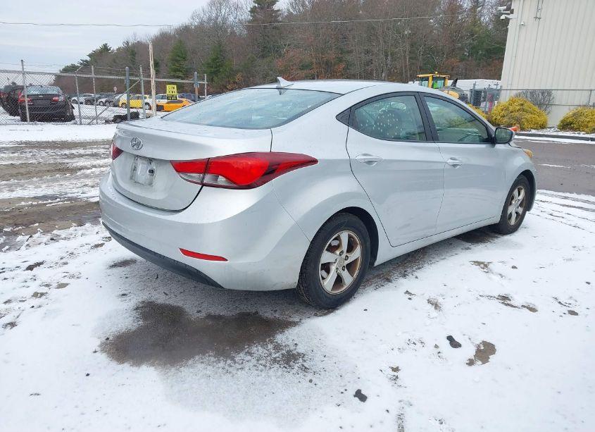 Photo 4 of 2014 Hyundai Elantra SE (VIN 5NPDH4AE5EH487752)