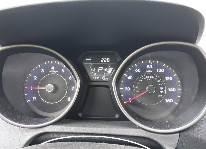 Photo 7 of 2014 Hyundai Elantra SE (VIN 5NPDH4AE5EH487752)