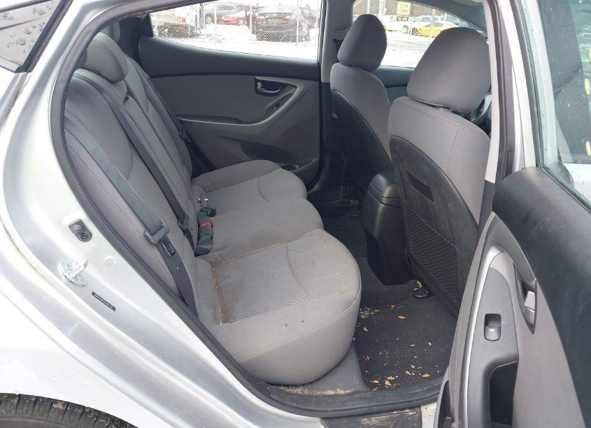 Photo 8 of 2014 Hyundai Elantra SE (VIN 5NPDH4AE5EH487752)