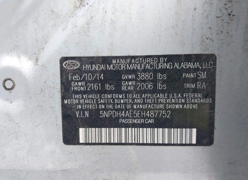 Photo 9 of 2014 Hyundai Elantra SE (VIN 5NPDH4AE5EH487752)